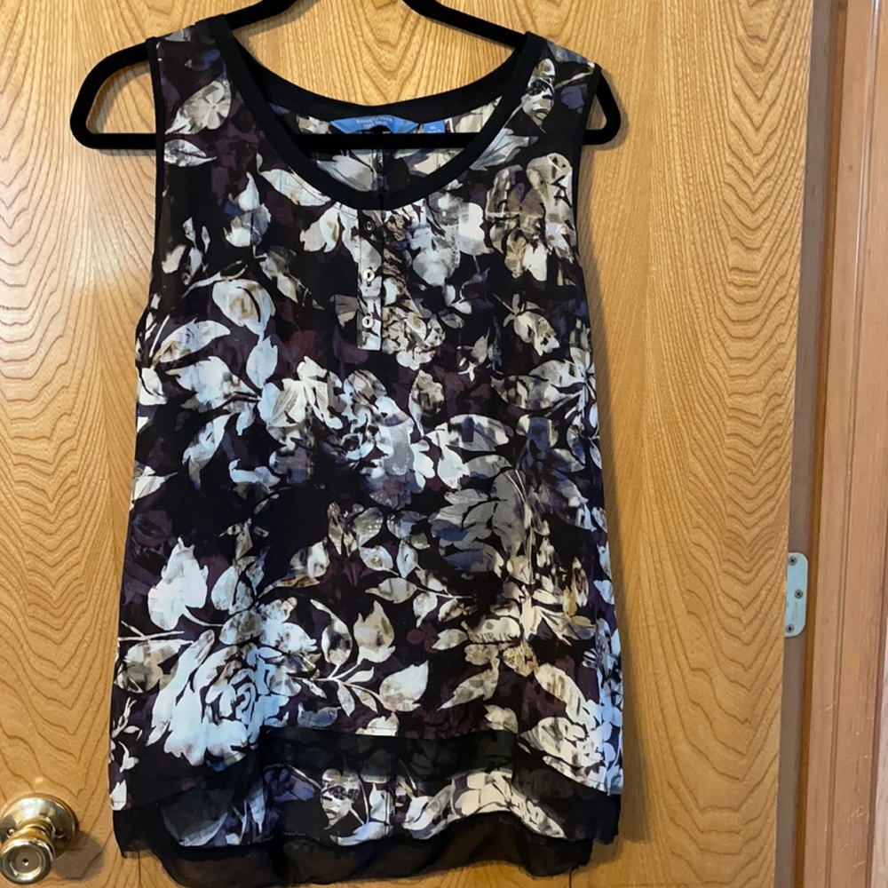 Simply Vera by Vera Wang sleeveless blouse